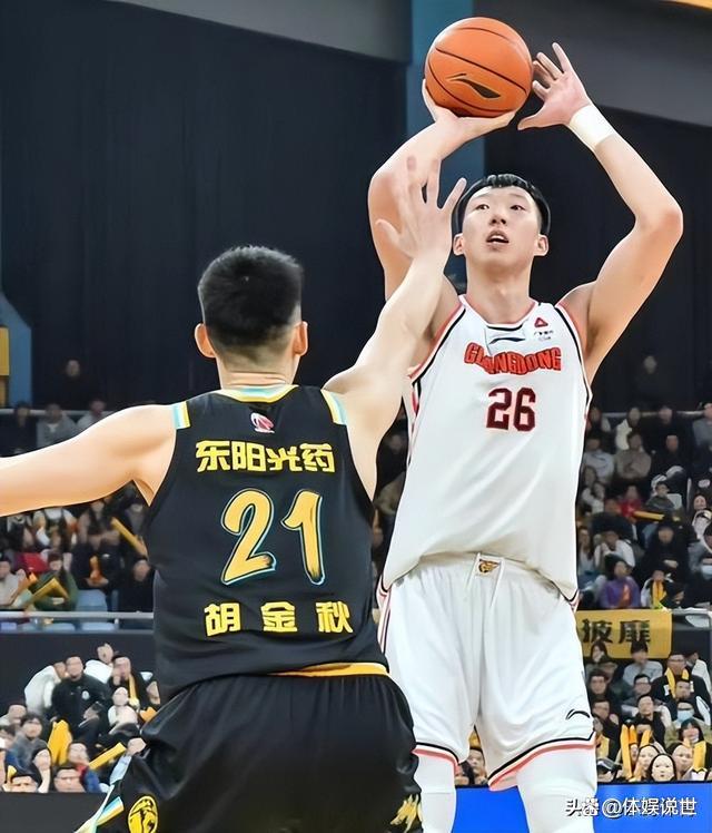 新疆男篮实现逆转，力压对手获胜